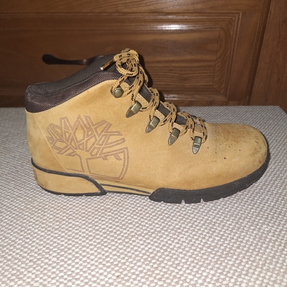 Timberland Men's Tan Hiking Boots In A Size 7M. Wotk, Hiking, Camping, Outdoor. - Picture 11 of 13